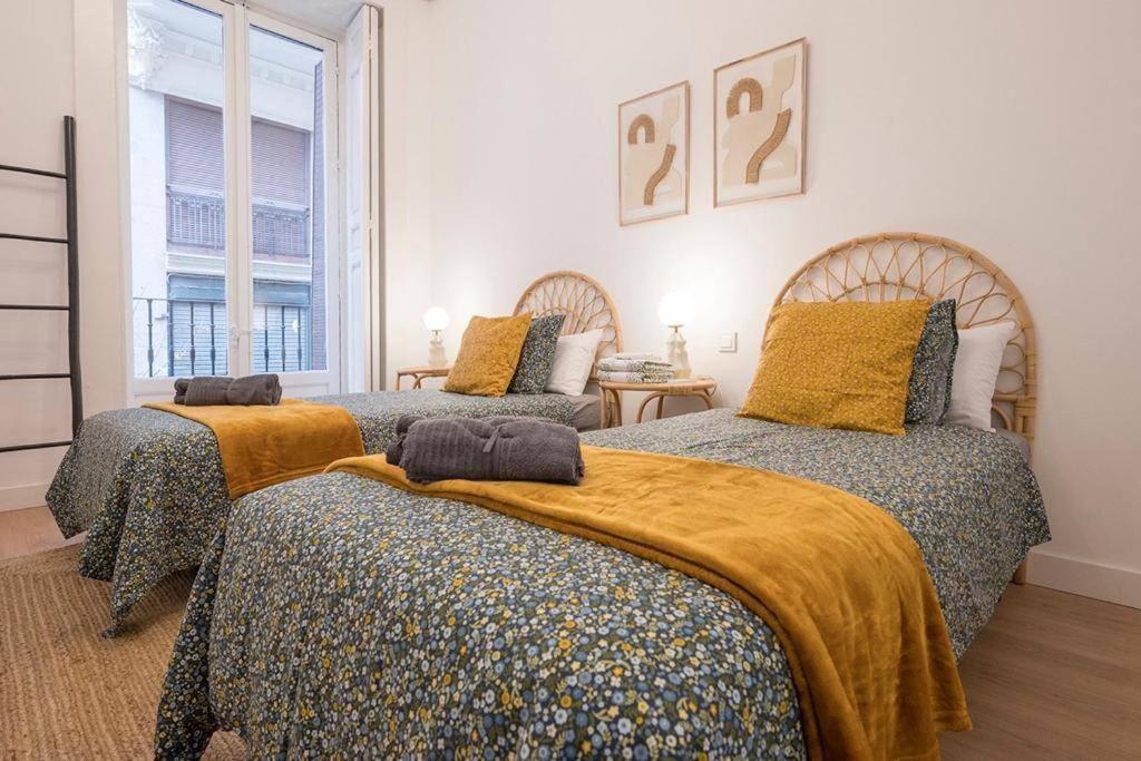 Ferienwohnung Apartamento De Lujo En Gran Via Madrid Exterior foto
